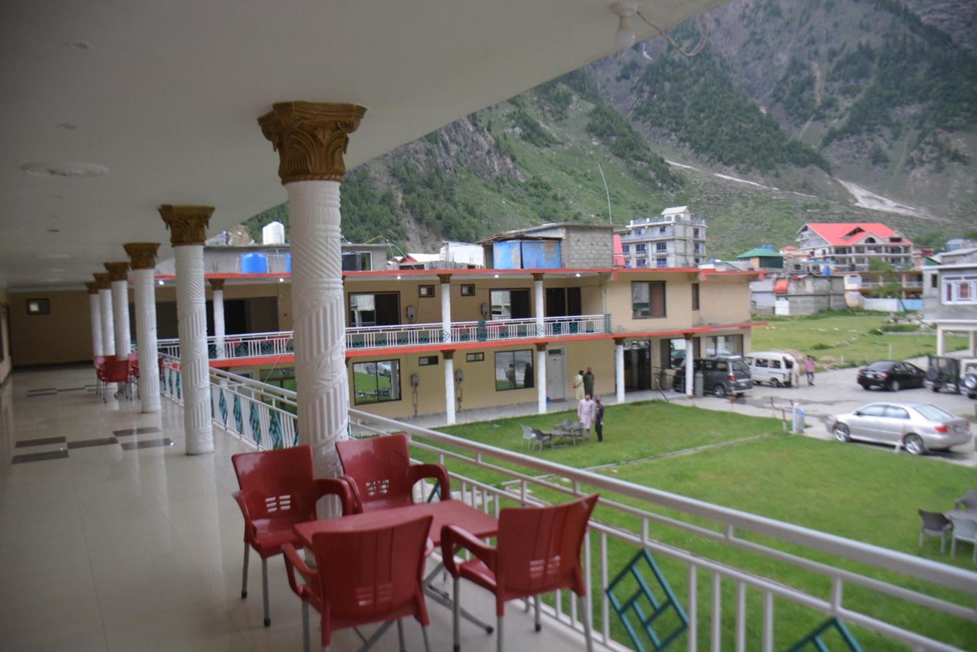 Hotel Pine Hills, Naran Exterior photo
